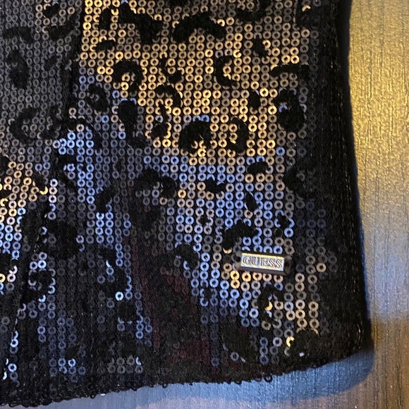 Strapless Guess CropTop - Picture 3 of 6